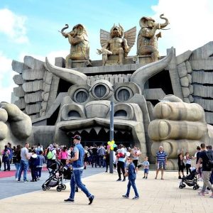 La "Festa del nonni" a Cinecittà World: nonni e le nonne entrano gratis
