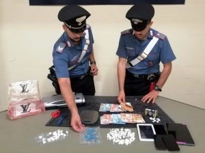 Droga in un seminterrato: arrestato 28enne