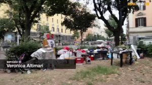VIDEO | Disagio sociale e aumento di alloggi di fortuna: la disperazione al centro di Roma