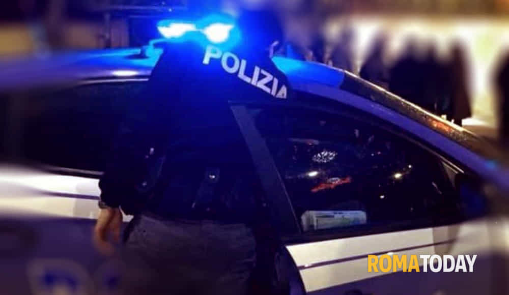 Spari a Casal Bruciato, colpi di pistola contro il muro dell'ufficio postale