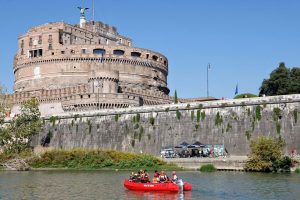 Rimossi oltre 175 metri cubi di rifiuti dalla banchine del Tevere