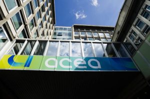 Fuori dalla precarietà. Acea internalizza le addette all’accoglienza