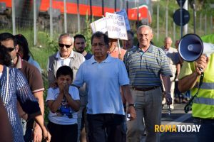 Quei 45mila romani che vivono assediati dalla puzza