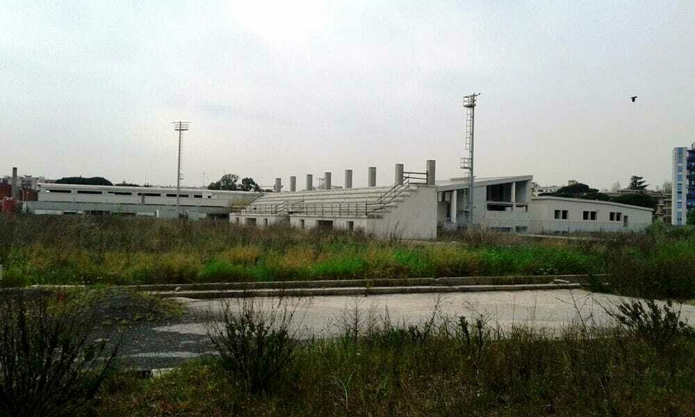 L'omicidio nell'ex città del rugby, denunciato un 50enne. Sul "tempio abbandonato" di Spinaceto l'appello della minisindaca