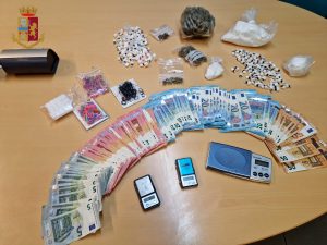La cocaina nascosta nei giocattoli del figlio piccolo