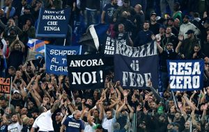 "Lazio Vaff**ulo: così gli scozzesi attendono i tifosi biancocelesti a Glasgow