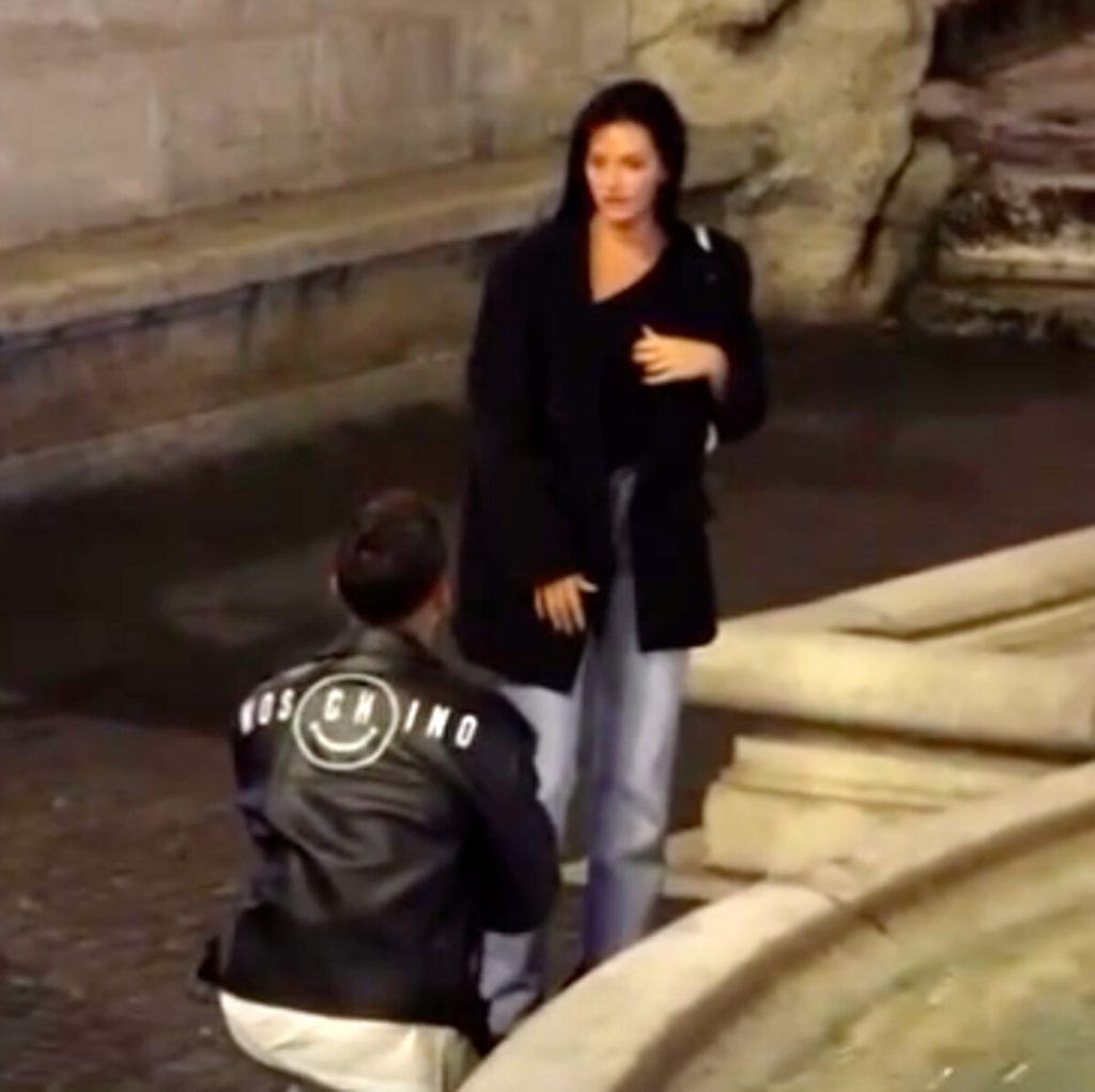 Dybala si sposa: la proposta a Fontana di Trevi