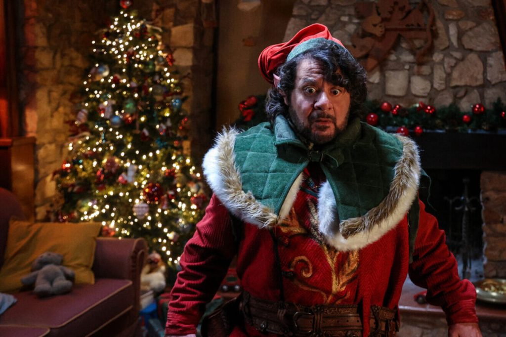"Elf Me", il nuovo film di Natale con Lillo nei panni dell'Elfo Trip