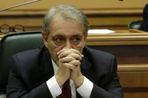 I conti della Regione Lazio non tornano, Rocca annuncia tagli ai servizi