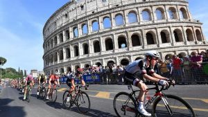Giro d'Italia, la Capitale torna a tingersi di rosa: a Roma la tappa finale