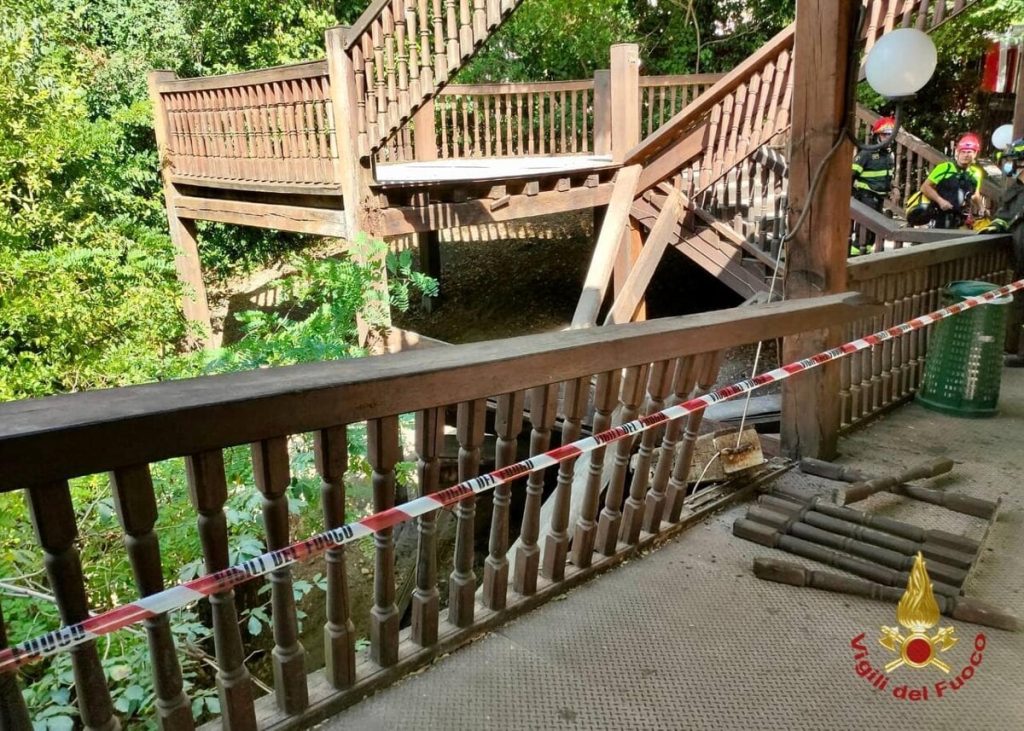 "No all'abbattimento del Globe Theatre": 30mila firma per salvare il teatro di Gigi Proietti