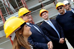 Pnrr, 3 milioni per il restyling del liceo di periferia. Gualtieri batte cassa