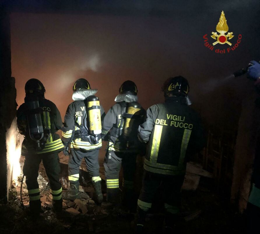 Roma è senza vigili del fuoco. Mancano uomini, sedi chiuse