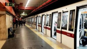 Metro A in tilt dalle prime ore del servizio, tratta bloccata tra Battistini e San Giovanni