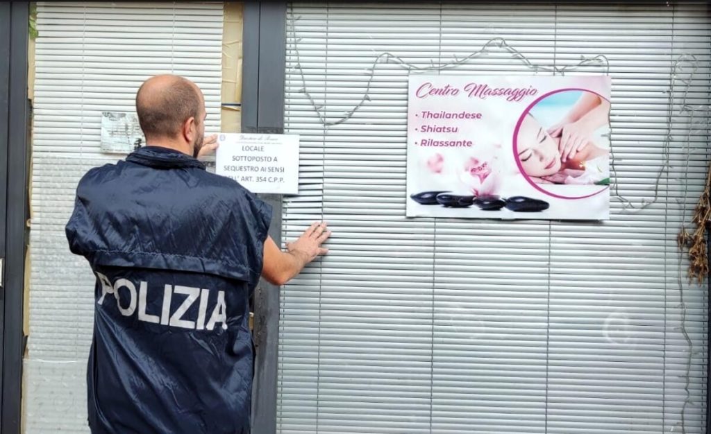 Marconi a luci rosse, nel centro benessere sesso a pagamento dopo il massaggio