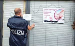 Marconi a luci rosse, nel centro benessere sesso a pagamento dopo il massaggio