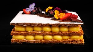 Storia e segreti della crema pasticciera spiegati da un pasticciere