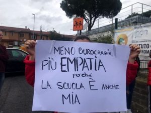 Salta la gita dei figli. La protesta dei genitori di Roma nord invade la scuola