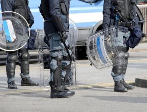 "Se mi sgomberano mi do fuoco con la benzina": occupante minaccia il suicidio
