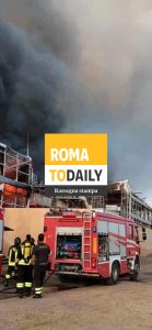 A fuoco il golf club della Ryder Cup. Ilary Blasi riporta i Rolex a Totti. ASCOLTA il podcast di oggi 6 ottobre