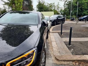 Auto sempre più grandi, città sempre più piccole