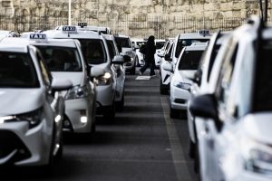 Ristoratori e chef disperati per il servizio taxi a Roma. Le testimonianze