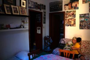 La storia di Pietro, da dodici anni in attesa di una casa popolare: "Penalizzato da una crocetta"