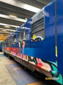 Metromare: writer vandalizzano treno in manutenzione in officina