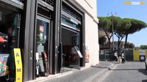 Commercianti in crisi a Piazza Pia: lo spettro dei licenziamenti