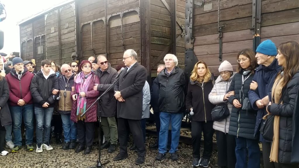 Il viaggio della Memoria, il discorso di Roberto Gualtieri: "Il ricordo è un dovere per costruire anticorpi"