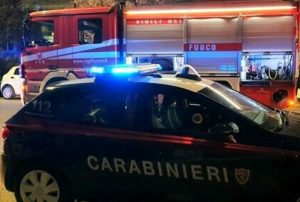Incendio via Ostiense: in fiamme appartamento all'ottavo piano, un ferito