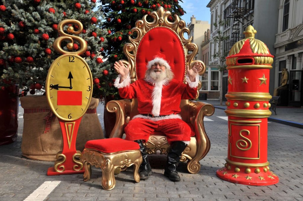 Il Natale delle Meraviglie: Babbo Natale, elfi, snow park e spettacoli di luce a Cinecittà World