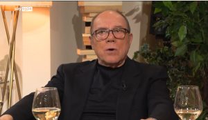 Verdone: "Io rincorso per le scale della stazione di Milano da un uomo con un collo di bottiglia"