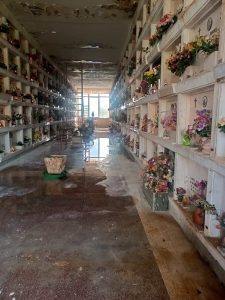 Prima Porta, al cimitero Flaminio scende acqua mista a guano