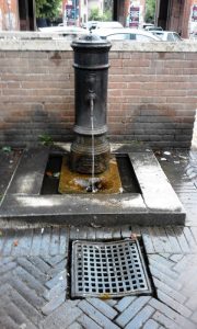 Il quartiere dove non c’è nemmeno una fontanella pubblica