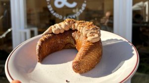 A Roma la nuova caffetteria con 20 tipi di sfogliati (e il cornetto a forma di luna)