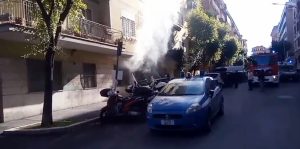 Pigneto, fiamme in via Montecuccoli: appartamento inagibile