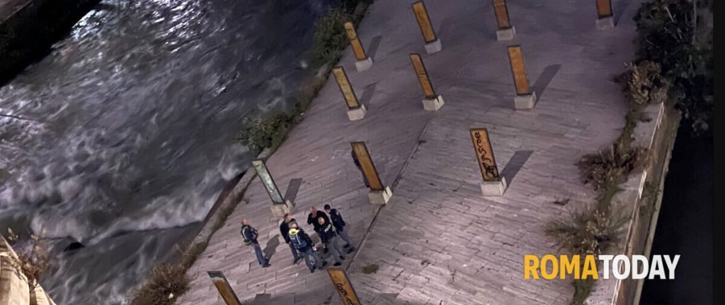 Roma, cade da ponte Garibaldi: morto un ragazzo