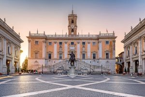 Più responsabilità (e soldi) per 600 dipendenti comunali