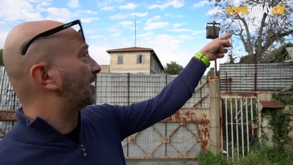 VIDEO | SOS amianto a ridosso delle case: "Abbiamo paura a respirare"