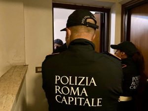 Ostia Nuova, case popolari occupate ed energia elettrica rubata. In 13 nei guai