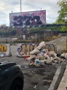Lo skate park dimenticato è ormai una discarica