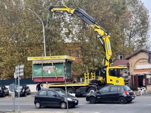 Addio all’edicola abbandonata de La Storta. Era diventata un dormitorio