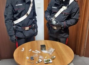 Le undici persone arrestate per spaccio a Roma dentro e fuori il raccordo anulare
