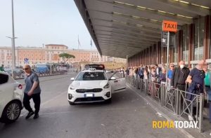 Taxi a Roma, Gualtieri dice "no" all'indennità da cantiere da tre euro