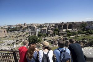 Tassa di soggiorno, il governo la porta a 12 euro: era già aumentata a luglio