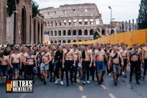 Roma - Slavia Praga, dopo gli arresti arrivano 11 daspo: 2 sono per gli ultras giallorossi