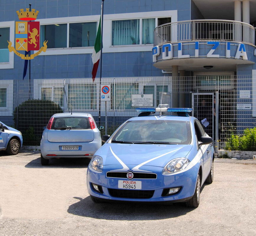 Giallo ad Anzio: uomo trovato svenuto con ferite alla schiena e alla testa