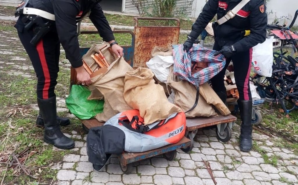 Ladri d'oro rosso all'ex centro direzionale Alitalia, banda fermata con 760 chili di rame