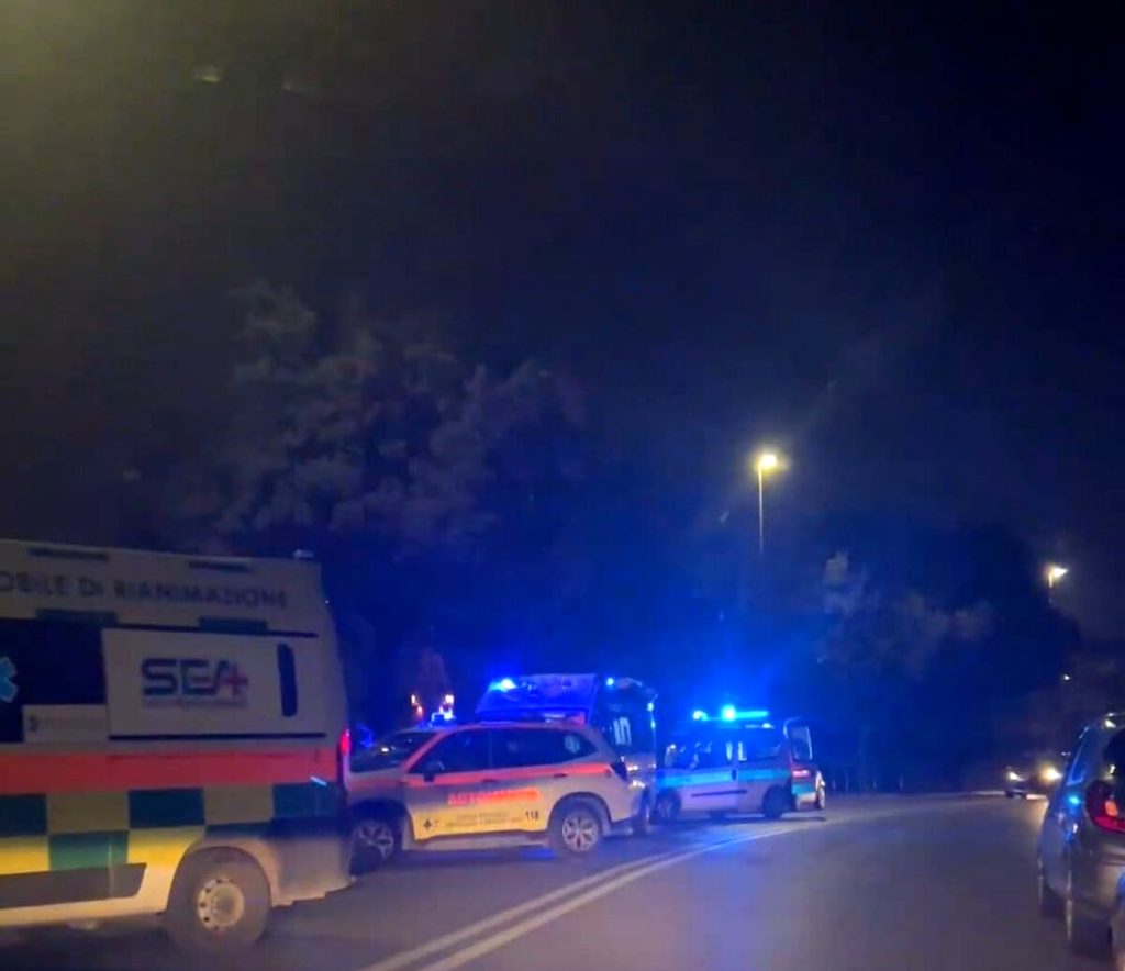 Perde il controllo dello scooter e finisce sull'asfalto: morto un uomo